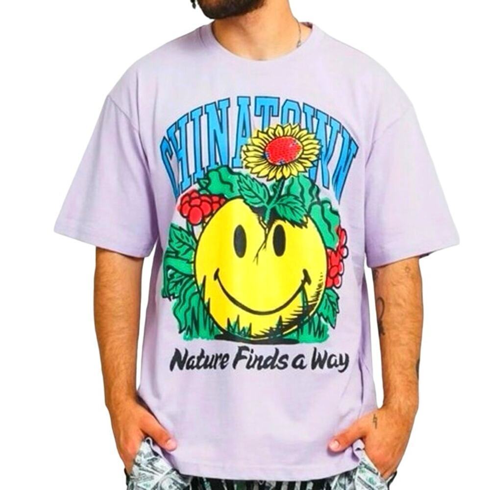 CHINATOWN MARKET x SMILEY Planter Nature Face Flower Lavender Tee T-Shirt Large